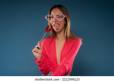 Amazing And Attractive Girl Is Having Fun With The Lolipop