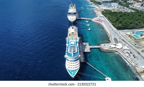 Amazing Cruiseships At Curaçao 🇨🇼