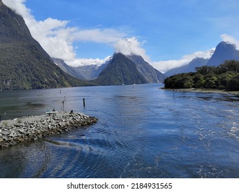 Amazing Milford Sounds Mitre Peak In Spring 