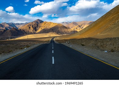 Amazing Roads Of Ladakh Region