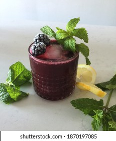 Amazing Summer Gin Blackberry Smash