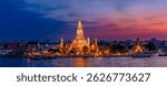 Amazing sunset view of Wat Arun ratchawararam, Thailand beautiful temple.