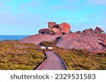 Amazing travel to Australia. From Sydney to Melbourne, through Great Ocean Road and Kangaroo Islands; adventures in Ayers Rock (Uluru) and Cairns (Great Barrier Reef).