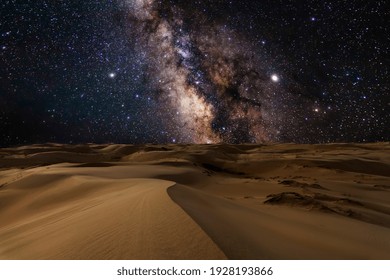 Amazing views of desert under the night starry sky. in the Arabian Empty Quarter Desert, UAE. Rub' al Khali