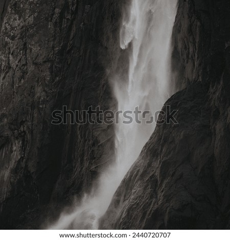 Amazing waterfall closeup photo wallpaper 