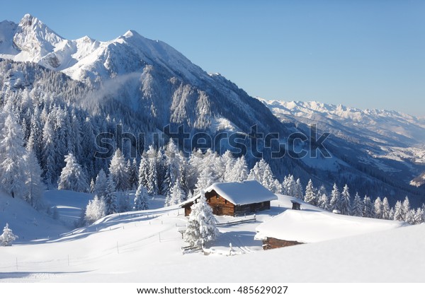 vinterlandskab i østrigske alper Stock-foto (rediger nu) 485629027