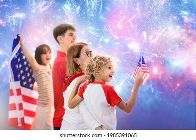 American Family Celebrating 4th Of July. People Watching Independence Day Fireworks Holding US Flag. Proud USA Kids Cheer And Celebrate. Child With America Symbol. National Holiday Party.