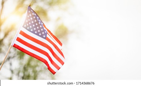 Amerikanische Flagge zum Gedenktag, 4. Juli, Arbeitstag. Unabhängigkeitstag.