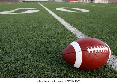 450 50 yard line football Images, Stock Photos & Vectors | Shutterstock