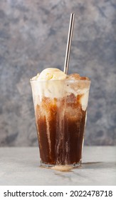 American Ice Cream Float With Cola