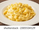 American macaroni cheese with cheddar cheese