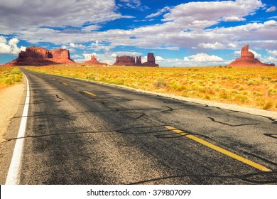 American road with view to Monument Valley, Utah