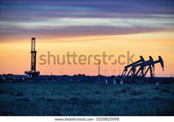 American Shale Gas - Drilling\
Rig