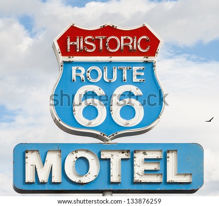 american syule of life, motel spirit in historic 66 road