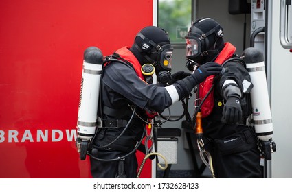 9,679 Fire Department Gear Images, Stock Photos & Vectors | Shutterstock