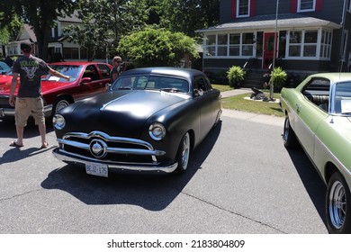 Amhurstburg, Ontario, Canada - July 30 2017: Low Rider With Chop Top In Black At A Public Car Show