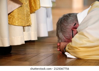 Amiens Cathedral. Episcopal Ordination. Litany Of The Saints.  France.  06-30-2014