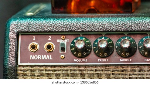 An Amp Where The Volume Goes To 11