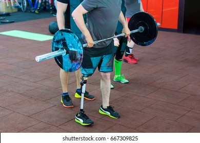 an amputated limb, the rehabilitation of military soldiers field amputation,sport activities in the gym - Powered by Shutterstock