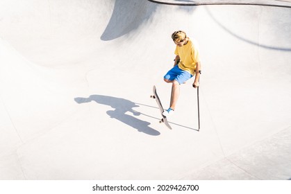 amputated skater spending time at the skatepark. concept about disability and sports - Powered by Shutterstock