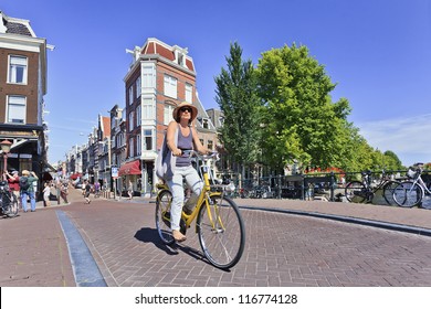 Amsterdam 18 Cyclist On Aug 260nw 116774128 