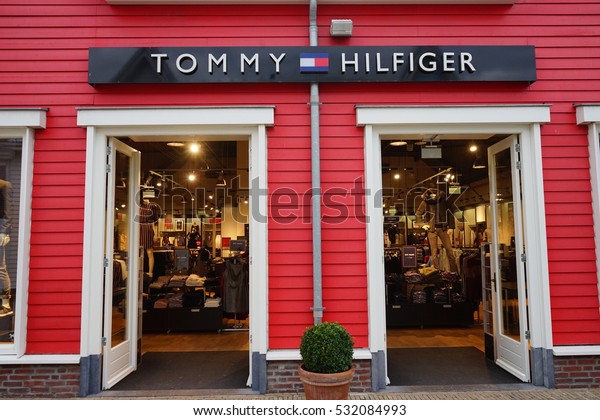 tommy hilfiger fashion outlet