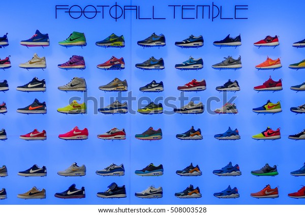 sky wing football shoes