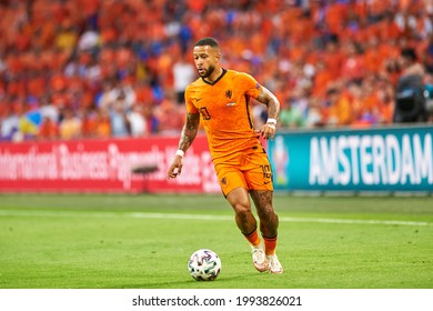 AMSTERDAM, NETHERLANDS - JUNE 13, 2021: Memphis Depay (10). EURO 2020. The Football Match Ukraine Vs Netherlands