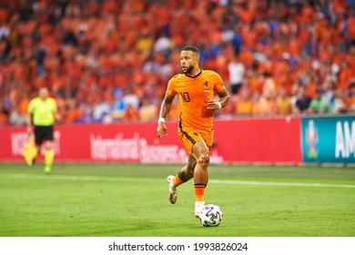 AMSTERDAM, NETHERLANDS - JUNE 13, 2021: Memphis Depay (10). EURO 2020. The Football Match Ukraine Vs Netherlands