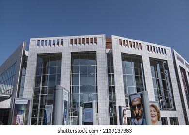 Amsterdam, The Netherlands - March 25, 2022: Dutch National Opera  Ballet (De Nationale Opera) Housed In Stopera Building, Modern Building Designed By Cees Dam And Wilhelm Holzbauer, Opened In 1986.