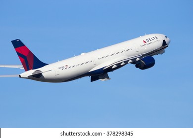 AMSTERDAM-SCHIPHOL - FEB 16, 2016: Delta Air Lines Airbus A330 take-off from Schiphol airport