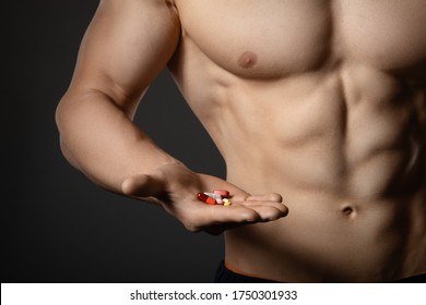 Anabolische Steroide oder Auffrischungszusätze in der Hand