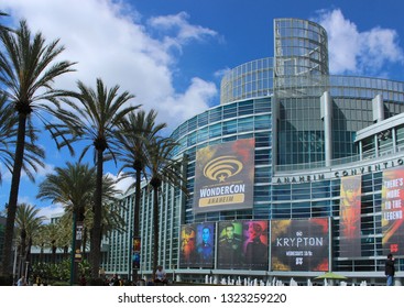 Anaheim, CA / USA - March 23, 2018: Wondercon Signage At The Anaheim Convention Center