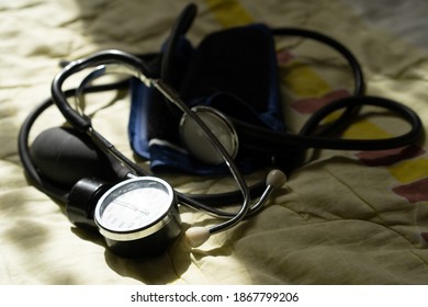 165 Blood pressure measurement analog Images, Stock Photos & Vectors ...