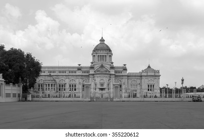 Ananta Samakhom Throne Hall 