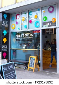 Anchorage, Alaska, United States – August 31, 2019: A View Of The Exterior Of Wild Scoops, A Local Ice Cream Parlor In Downtown Anchorage; As Seen In The Summer Of 2019.