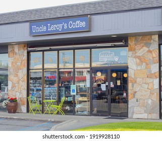 Anchorage, Alaska, United States – July 30, 2020: A View Of The Front Exterior Of Uncle Leroy's Coffee, A Popular Local Coffee Shop In Anchorage; On A Hot Summer Day In 2020.