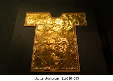 Ancient Andean Sican Culture Gold Clothes Of Geometric Pattern