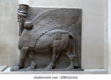 Ancient Babylonia and Assyria sculpture from Mesopotamia