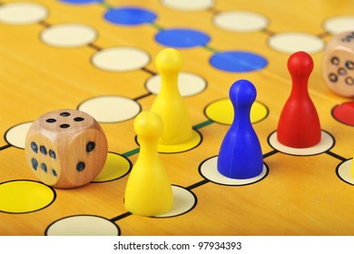 Imágenes Fotos De Stock Y Vectores Sobre Playing Ludo Game - 