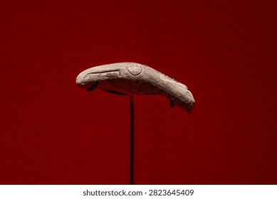 Ancient ceramic bird head spoon handle, China