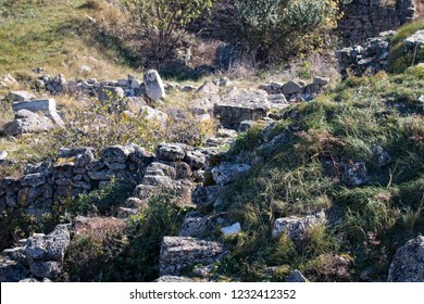 Ancient Greek Polis (Greek Colonization) And Greek-Scythian Settlements On The Black Sea Coast. Old Archaeological Excavations Abandoned, Shell Rock Foundations Visible In The Steppe Area