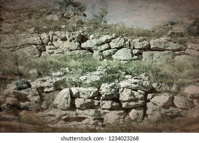 Ancient Greek Polis (Greek Colonization) And Greek-Scythian Settlements On The Black Sea Coast. Old Archaeological Excavations Abandoned, Shell Rock Foundations Visible In The Steppe Area