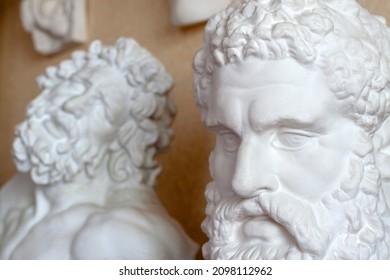 Ancient heroes Laocoon and Hercules. Visual aid for students of fine arts.