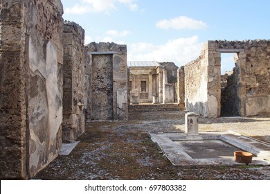 Ancient Pompeii Town Stock Photo 697803382 | Shutterstock