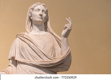 Ancient Roman Marble Statue Of A Woman