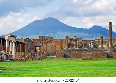 Ancient Ruins Of Pompeii And Volcano Vesuvius, Italy