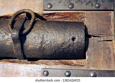 73 Old Cannon Isolated Spanish Images, Stock Photos & Vectors ...