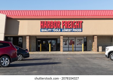 Strip Mall Store Harbor Freight  Tools 