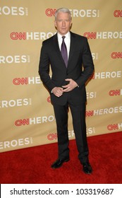 Anderson Cooper  at the "CNN Heroes: An All-Star Tribute," Kodak Theater, Hollywood, CA. 11-21-09